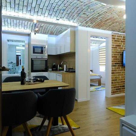 All Seasons Apartments Sarajevo With Free Parking Екстериор снимка